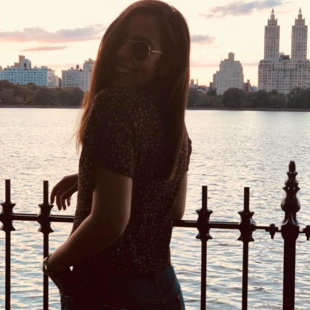 Meet your Posher, Ana laura
